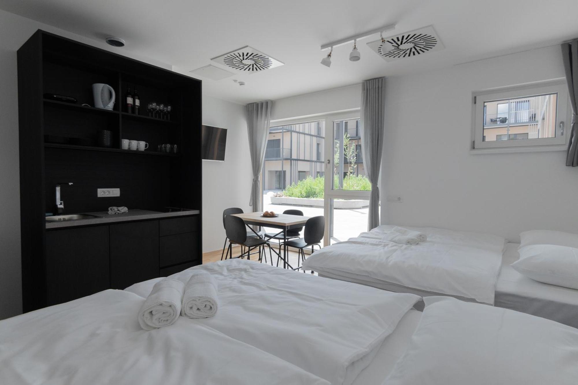 Pearl Bled Hotel Екстериор снимка