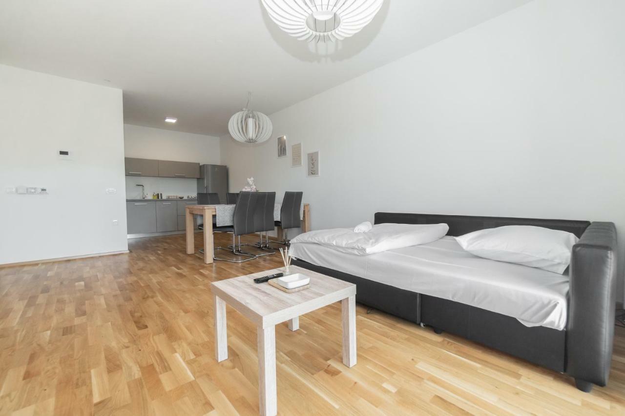Pearl Bled Hotel Екстериор снимка