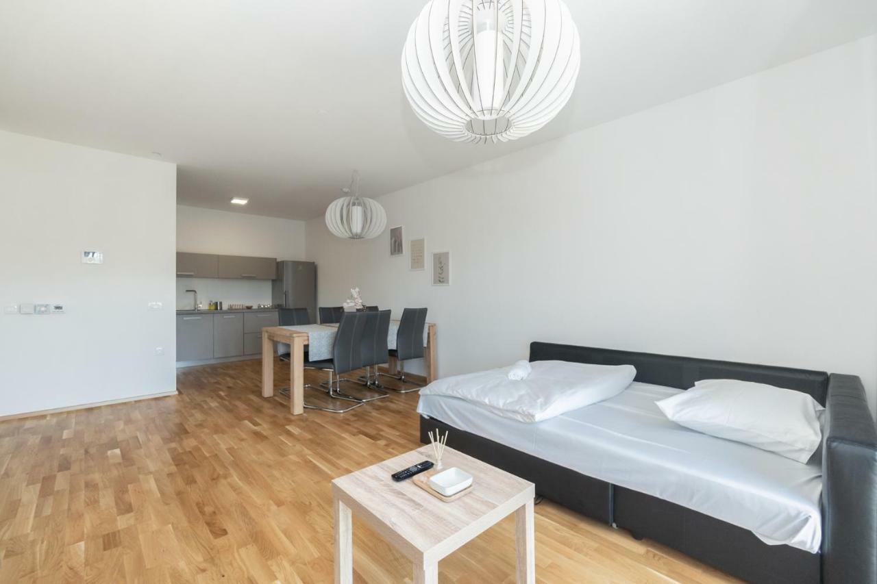 Pearl Bled Hotel Екстериор снимка